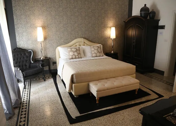 パラッツォ ビニャーミ 4* レッチェ